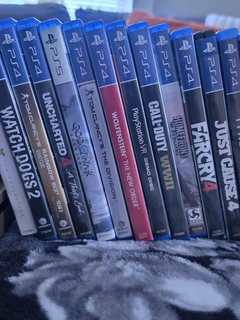 Sony playstation ps4